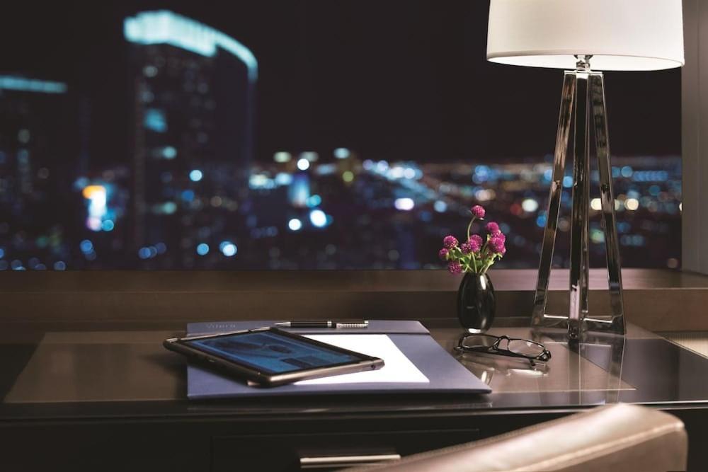 Vdara Hotel & Spa At Aria Las Vegas By Suiteness エクステリア 写真