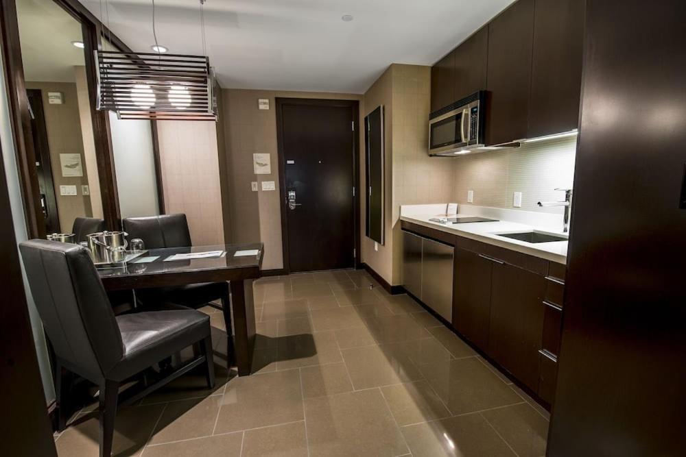 Vdara Hotel & Spa At Aria Las Vegas By Suiteness エクステリア 写真
